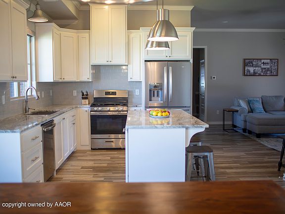 3rd image of 10 Living Way Ln