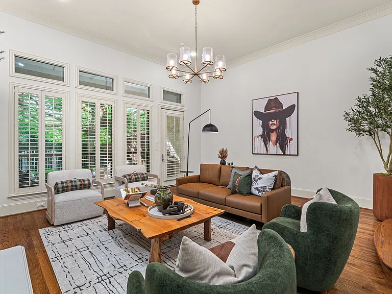 4115 Buena Vista St — Photo 4