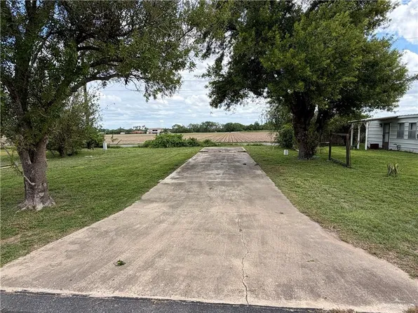 2002 Tamm Ln, Harlingen, TX 78552