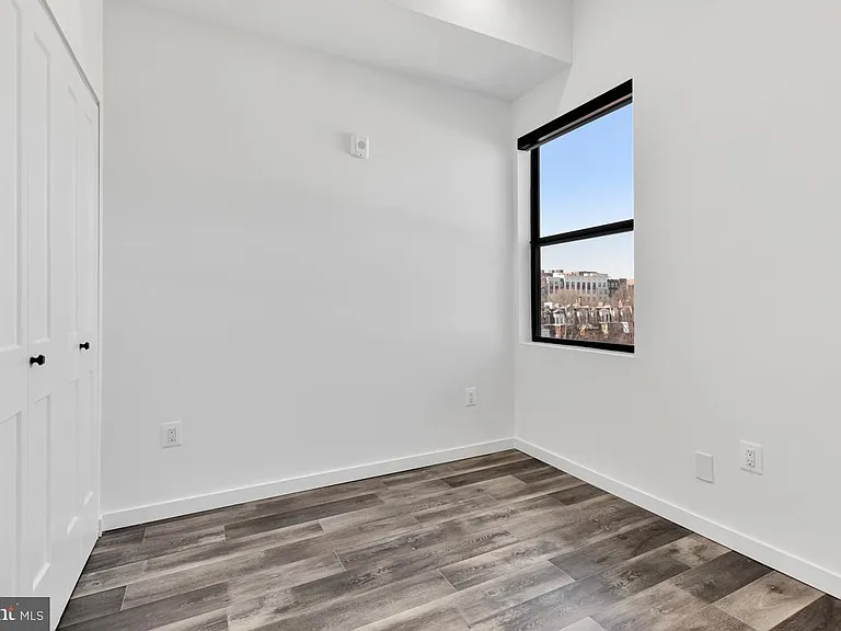 506 H St NE #401 — Photo 11