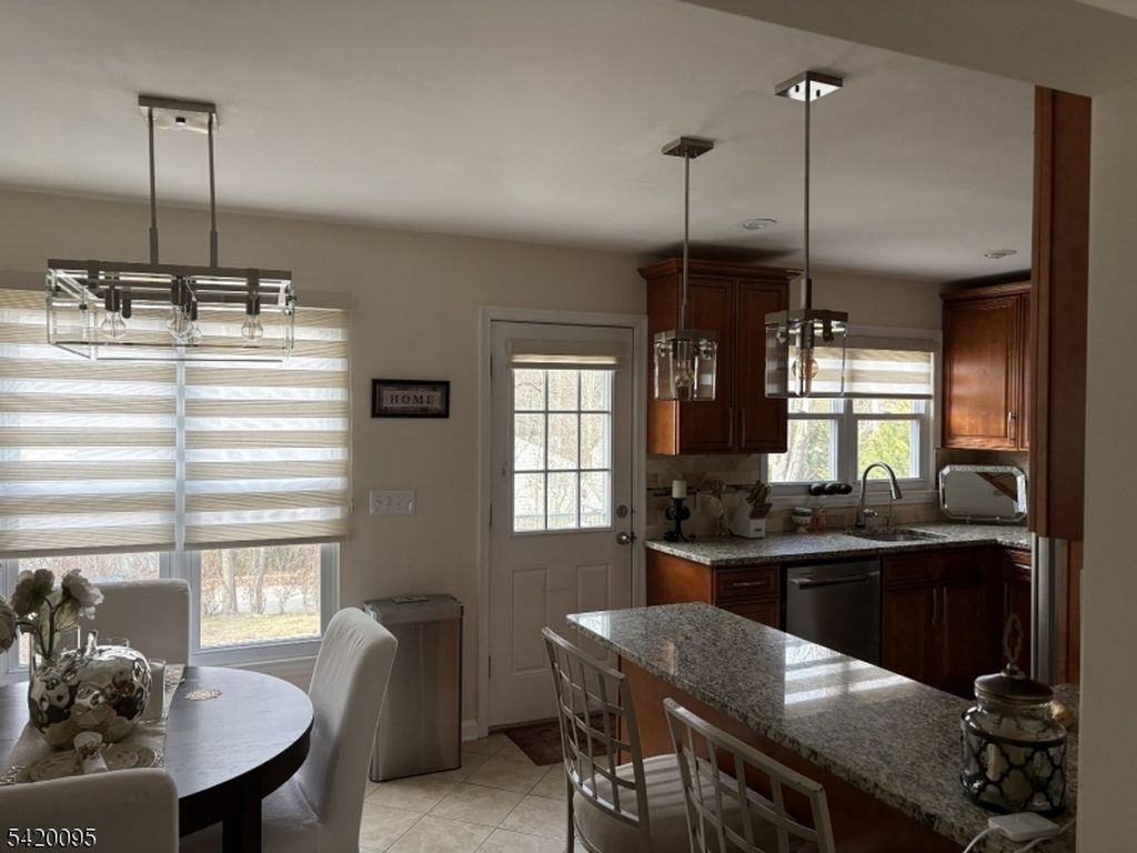 229 Saint Cloud Ave, West Orange, NJ - View 5