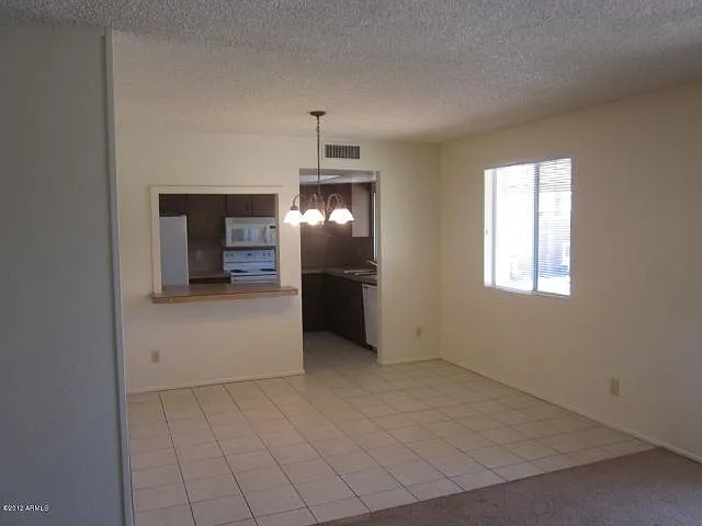 1933 E Apollo Ave — Photo 7