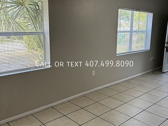 5th image of 830 Carver St