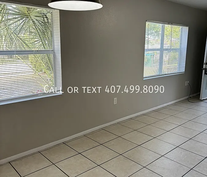 830 Carver St — Photo 5