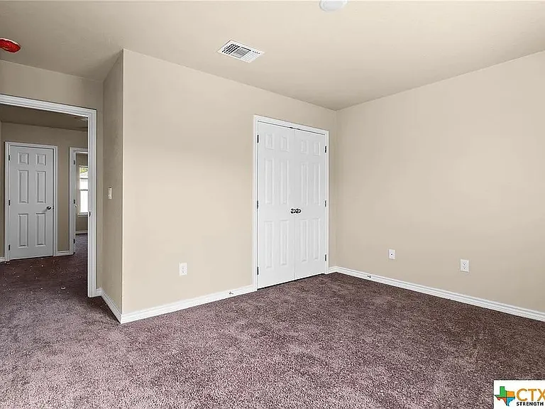 504 Raymond St #B — Photo 12