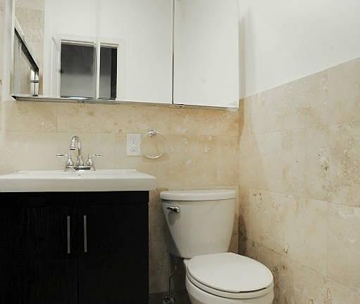 2nd image of 348 McGuinness Blvd #3