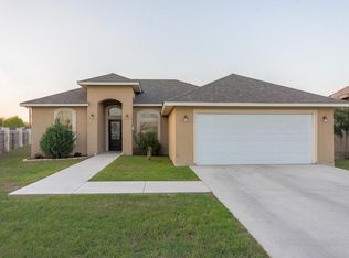 103 Alazan Dr, Eagle Pass, TX 78852