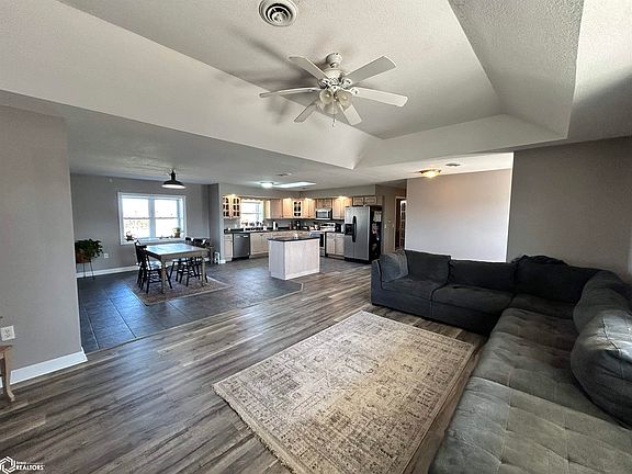 4th image of 12022 Flax Blvd