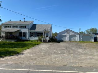 62 Etna Rd, Plymouth, ME 04969