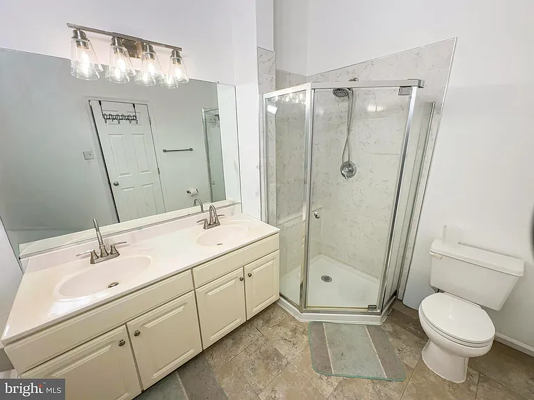 7822 Quill Point Dr — Photo 20