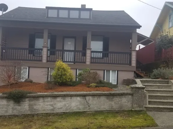 1213 5th St APT A, Bremerton, WA 98337