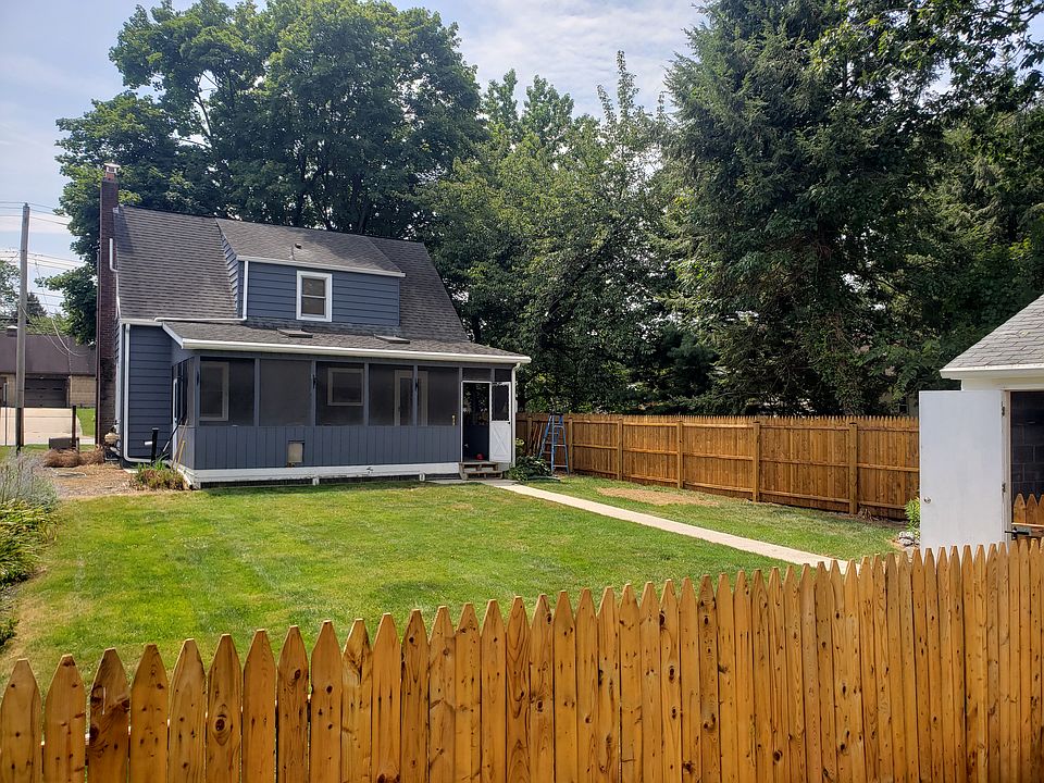 2nd image of 1269 E Derry Rd