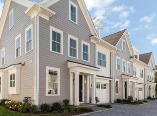 38 Saint Roch Ave #D, Greenwich, CT 06830