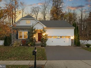 947 Countryside Rd, Seven Valleys, PA 17360