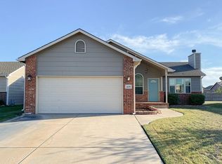 2639 E Burlington St, Wichita, KS 67219