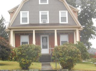 35 Oak St, Westerly, RI 02891