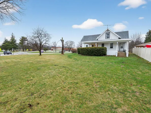 330 West Jefferson STREET, Elkhorn, WI 53121