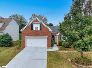 17 Smokehouse Dr, Simpsonville, SC 29681