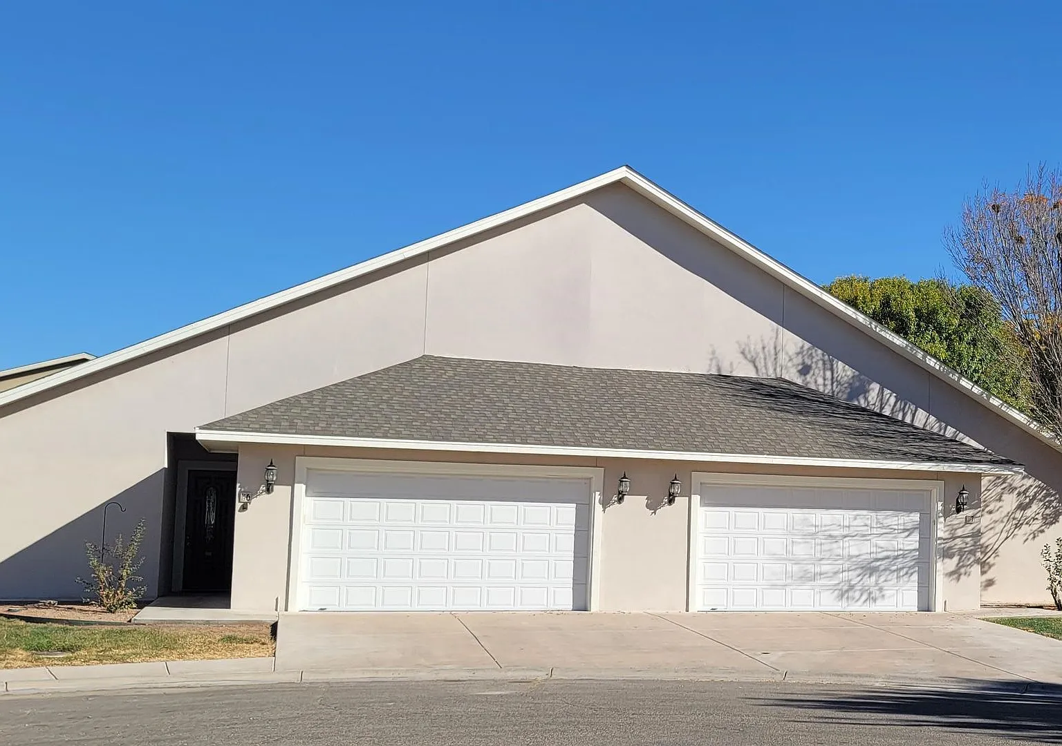 Wonderful home in quiet cul-de-sac! — Photo 1