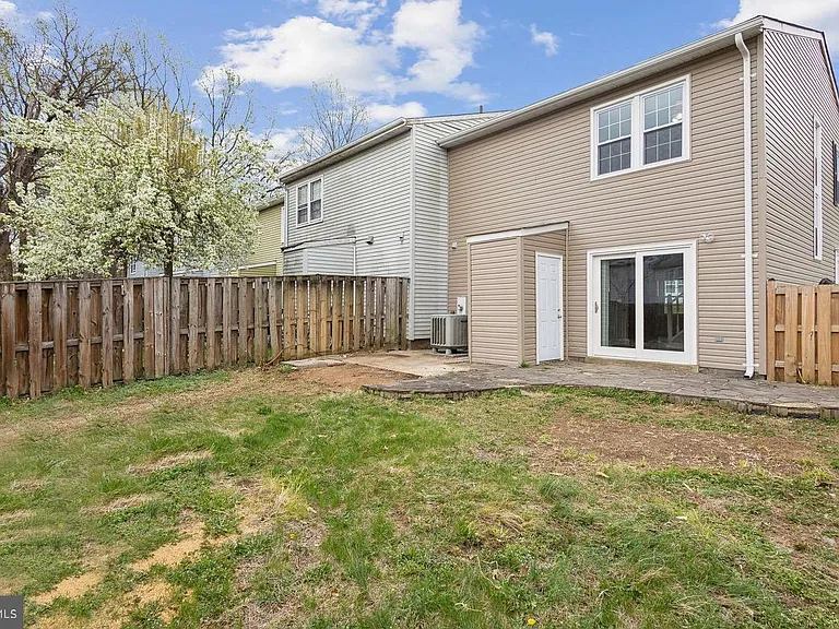 9490 Mooregate Ct — Photo 34