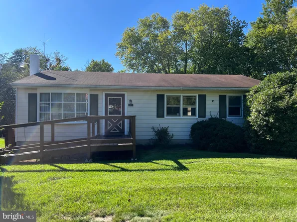 6359 Wagner Dr, Fayetteville, PA 17222