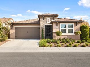 3477 Carmelita Ave, Clovis, CA 93619