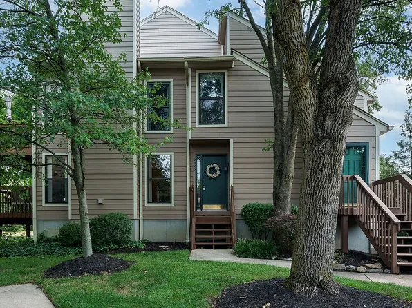 9396 Hunters Creek Dr, Cincinnati, OH 45242