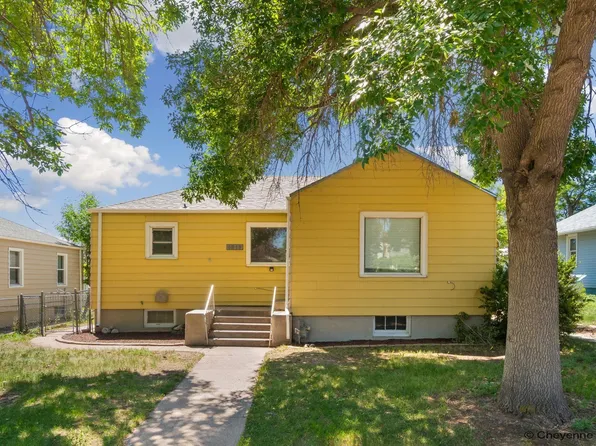 1513 E 18th St, Cheyenne, WY 82001