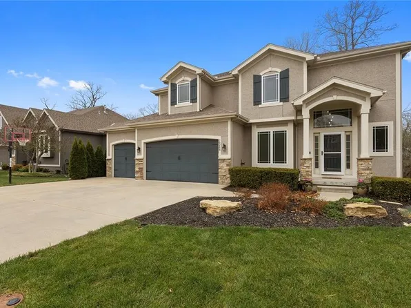 16288 W 171st St, Olathe, KS 66062