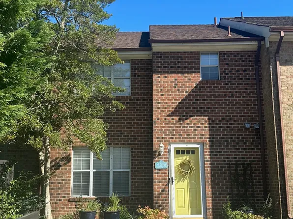 3527 Sir Wilfred Pl, Virginia Beach, VA 23452