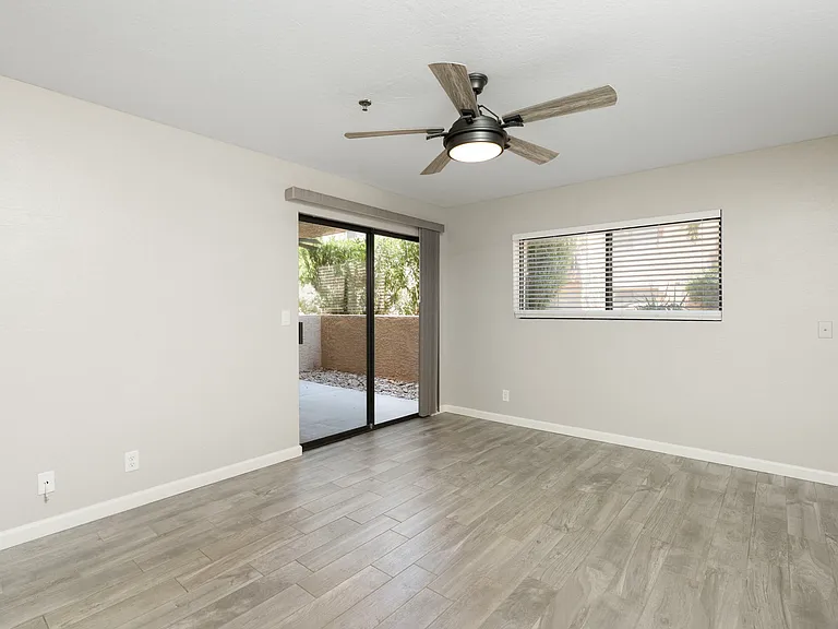 Primary suite #1 w/ access to private patio
