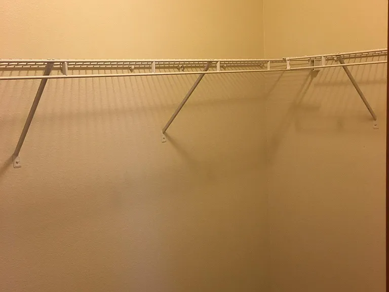Walkin closet shelving