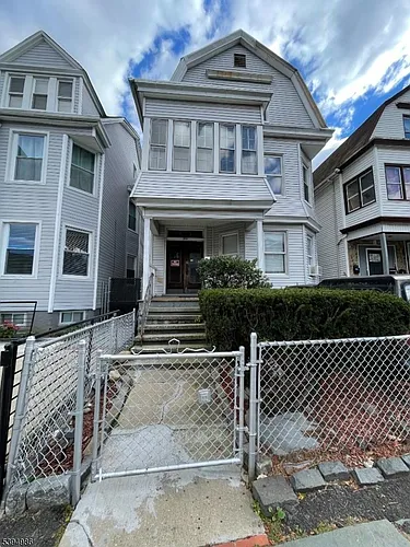 174 N 17th St #2 Photo 1