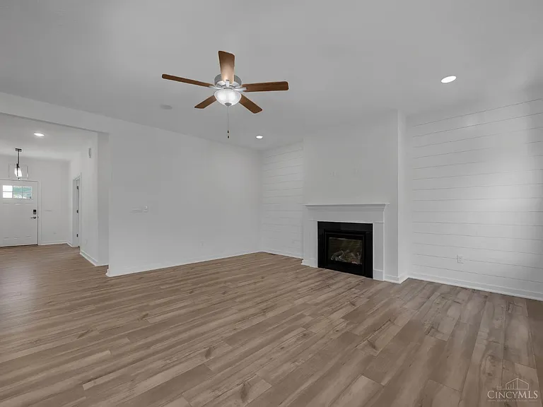 8705 Quietwood Ln — Photo 9