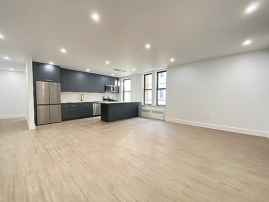 1st image of 150 Crown St #D24
