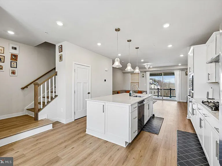 10206 Lake Linganore Blvd — Photo 8