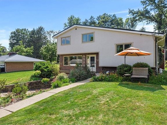 3rd image of 9325 Highmeadow Rd
