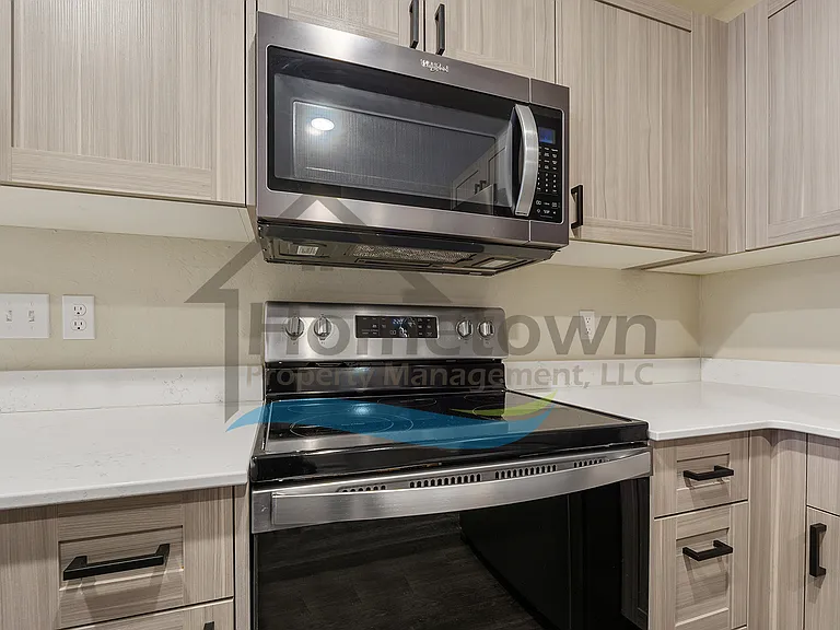 1358-1 N Sadee Ln — Photo 14