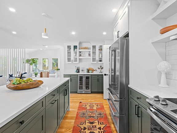 5th image of 5065 France Ave