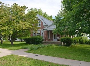 606 E Main St, Walnut Grove, MO 65770