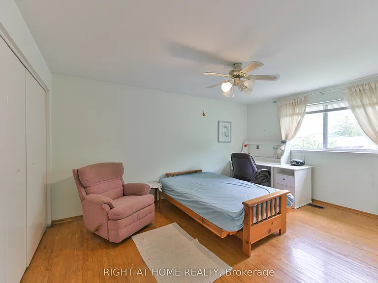 1728 Pickmere Ct — Photo 9