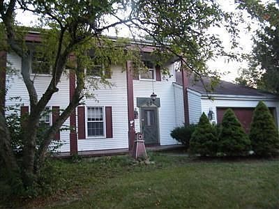 1st image of 155 Dorset Ct