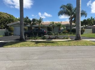 2221 NE 40th Ct, Lighthouse Pt, FL 33064