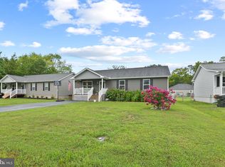 59 Rustic Ln, Colonial Beach, VA 22443