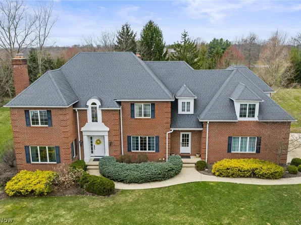 7614 Vinemont Ct, Hudson, OH 44236