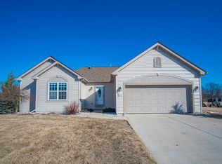 2312 Cedar Crest Dr, Slinger, WI 53086