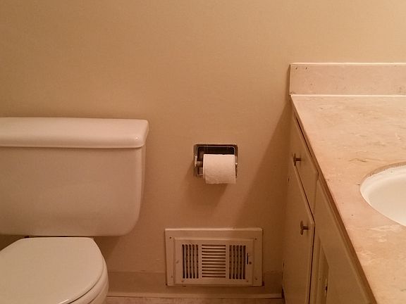 5th image of 657 Belladonna Ct APT 2