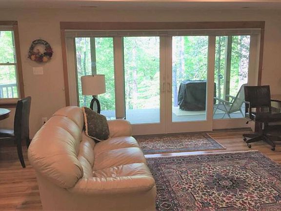 LR TO DECK (GRILL NOT INCLUDED)