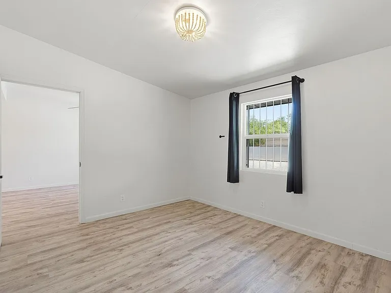 2535 N Dodge Blvd #2 — Photo 23
