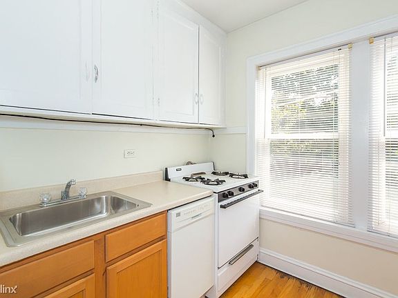 5th image of 2559 W Montrose 1 #2561-1E